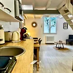 Holiday home Maisonette Avec Jardin La Rochelle (Charente-Maritime)