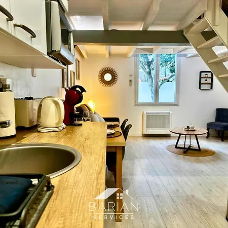 Hébergement de vacances Maisonnette Avec Climatisation Et Cour - Ménage Et Linge Inclus La Rochelle (Charente-Maritime)